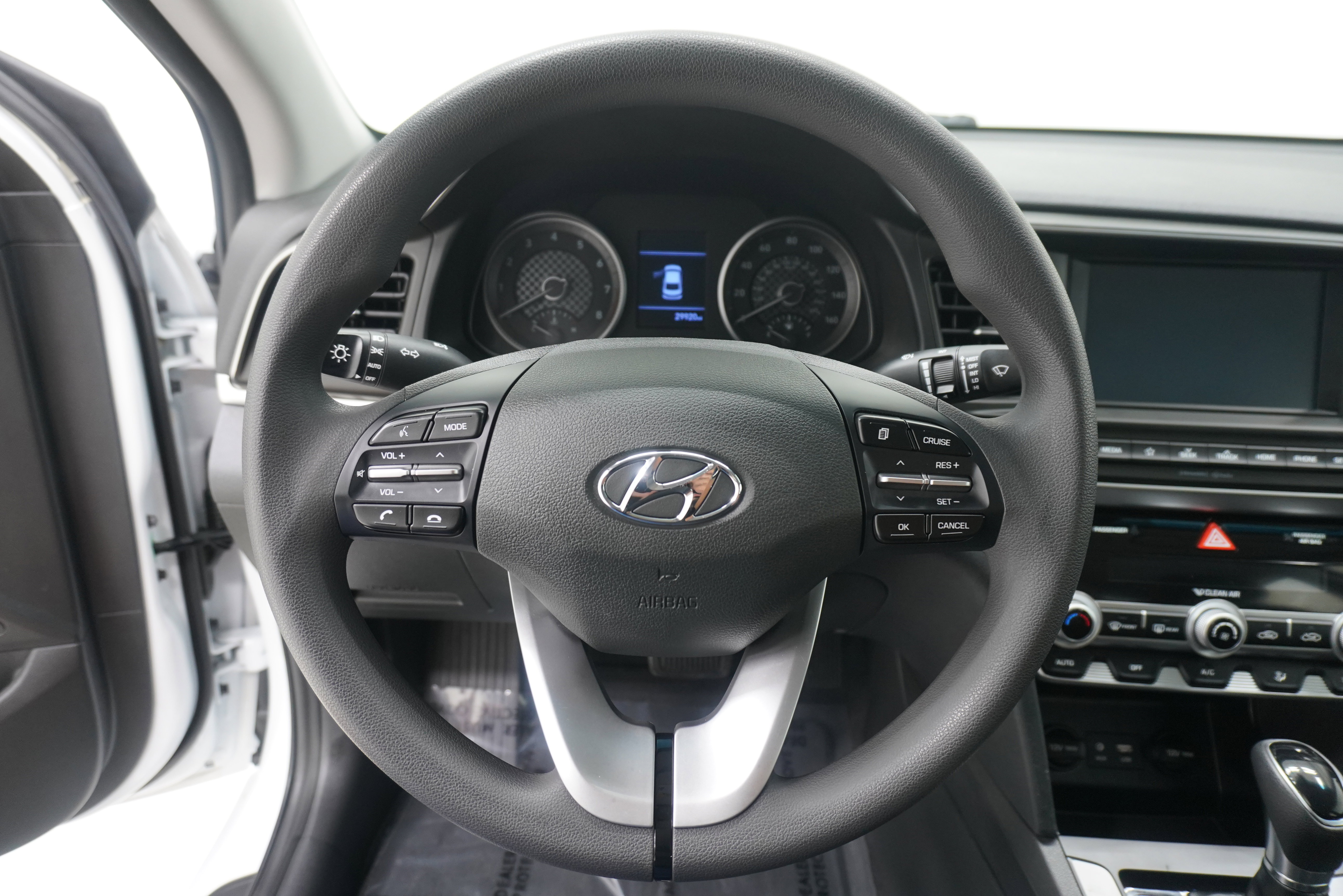 Used 2020 Hyundai Elantra SEL w/ Cargo Package (C1) FWD image 15