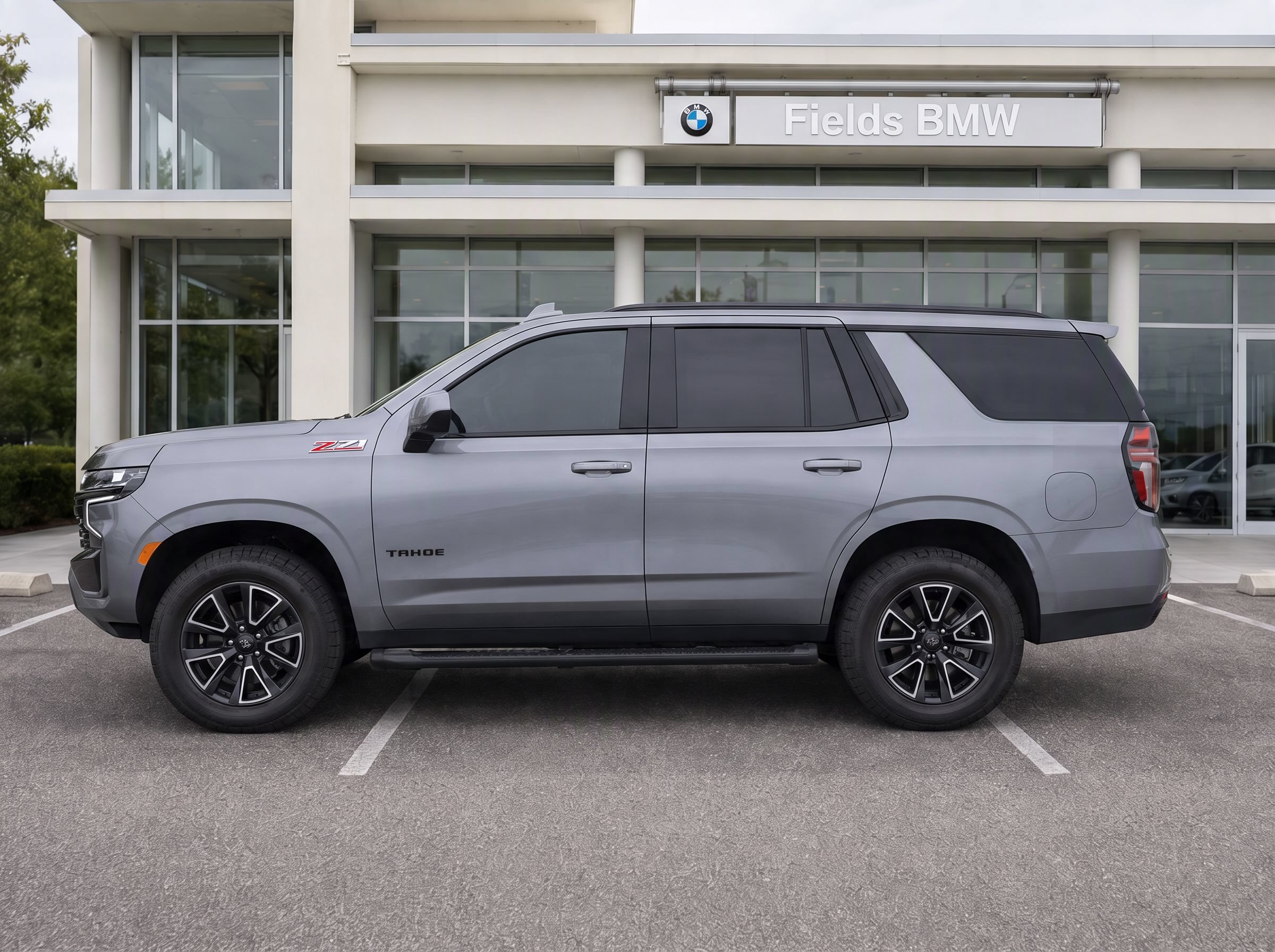 Used 2021 Chevrolet Tahoe Z71 AWD/4WD image 2