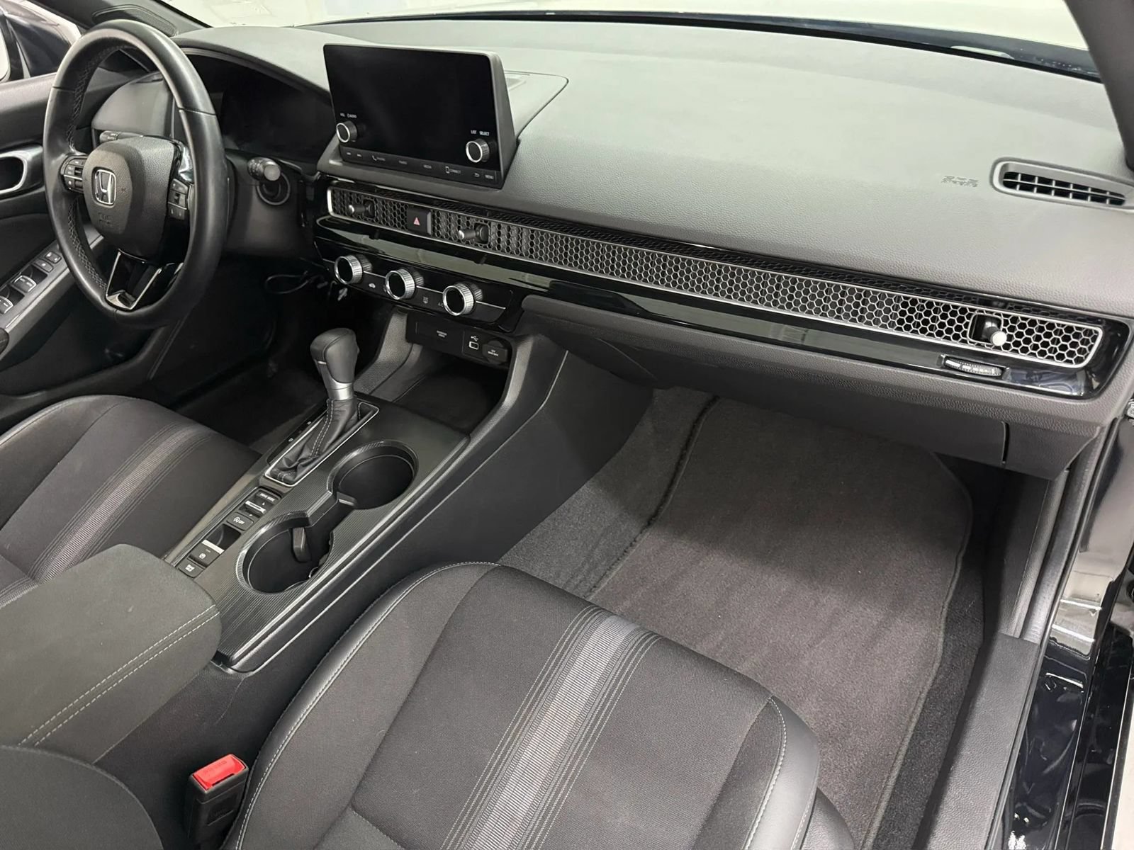 Used 2024 Honda Civic Sport image 13
