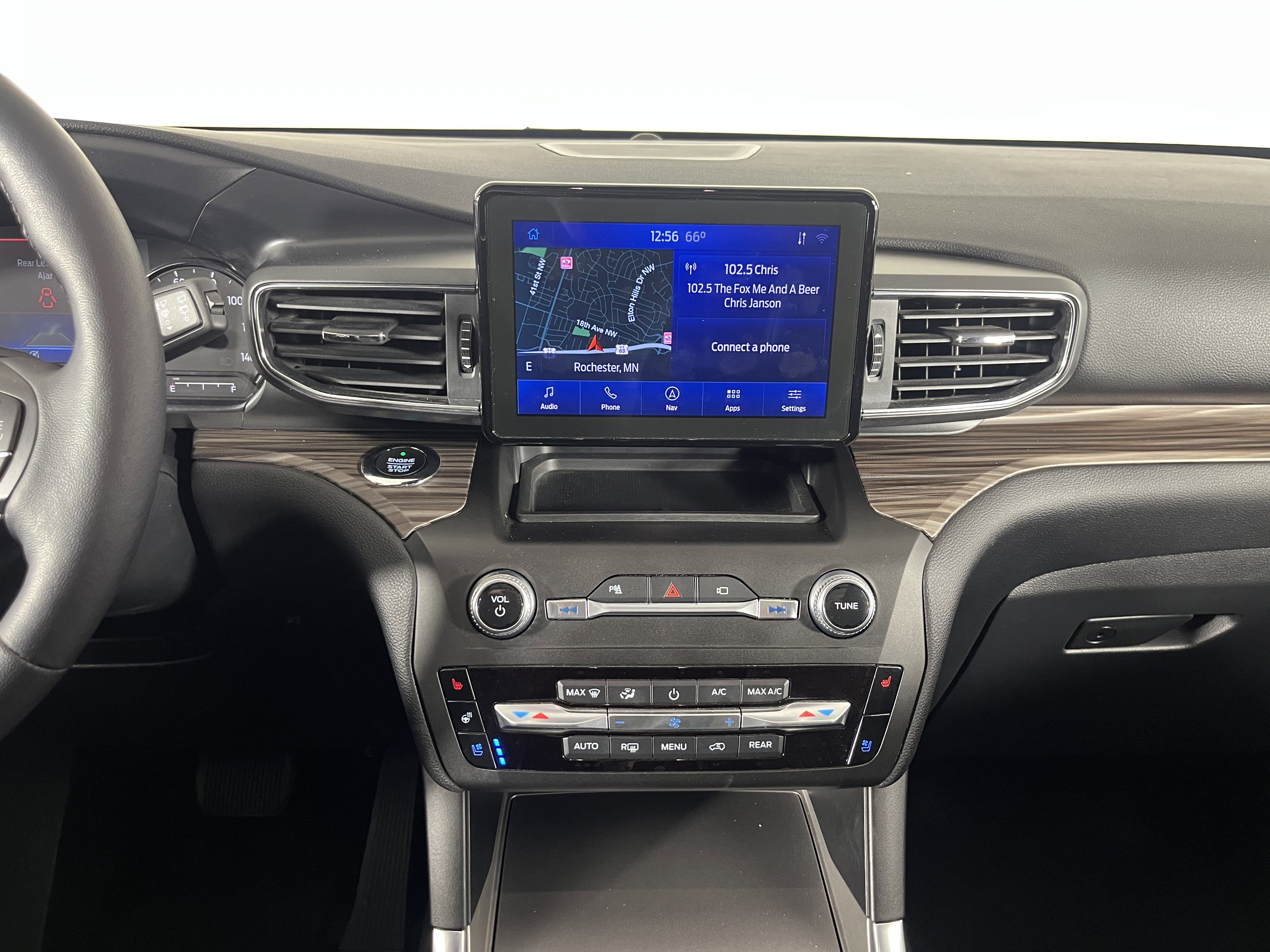 Used 2020 Ford Explorer Limited AWD/4WD image 14
