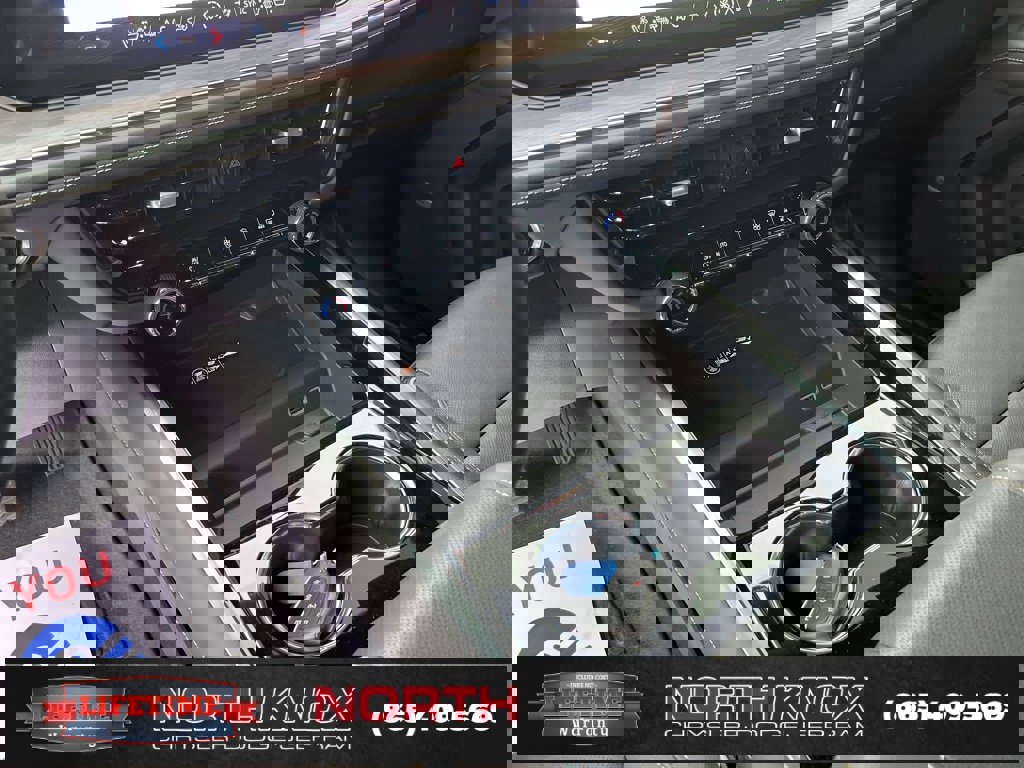 Used 2025 Chevrolet Suburban Premier image 11