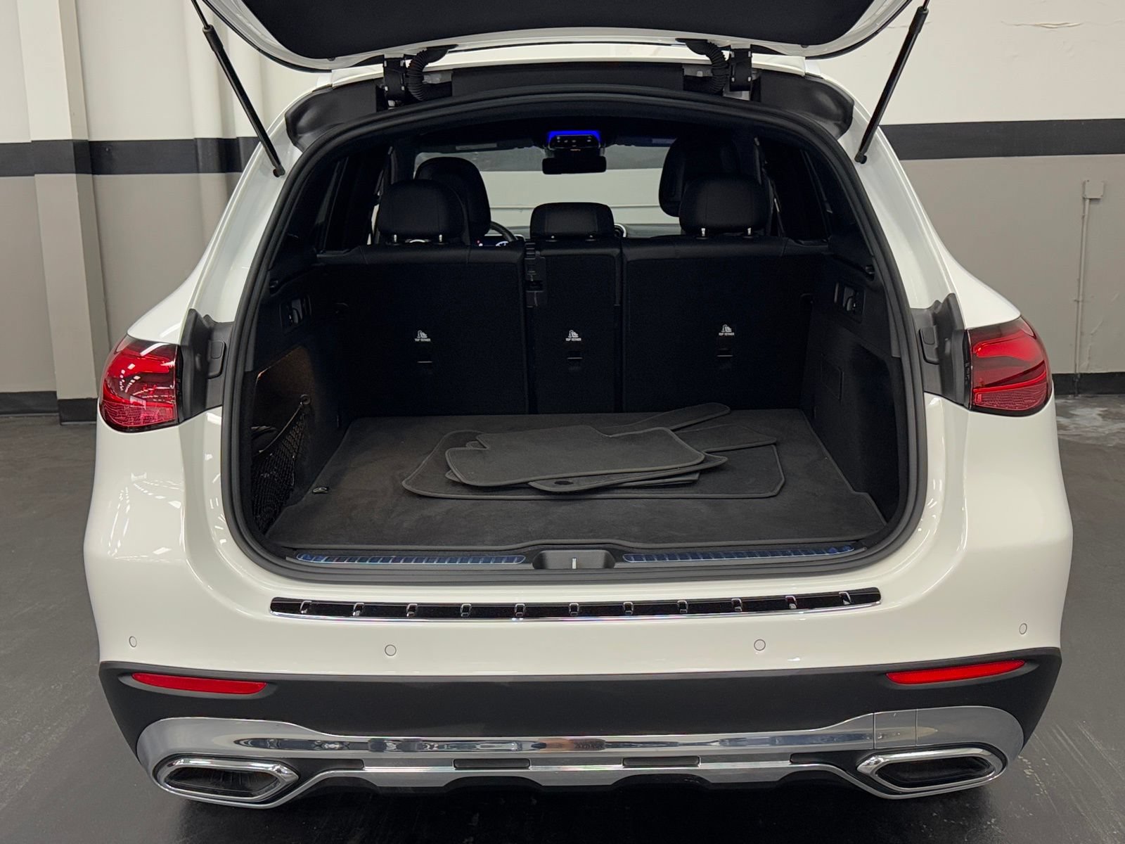 Used 2023 Mercedes-Benz GLC 300 image 15