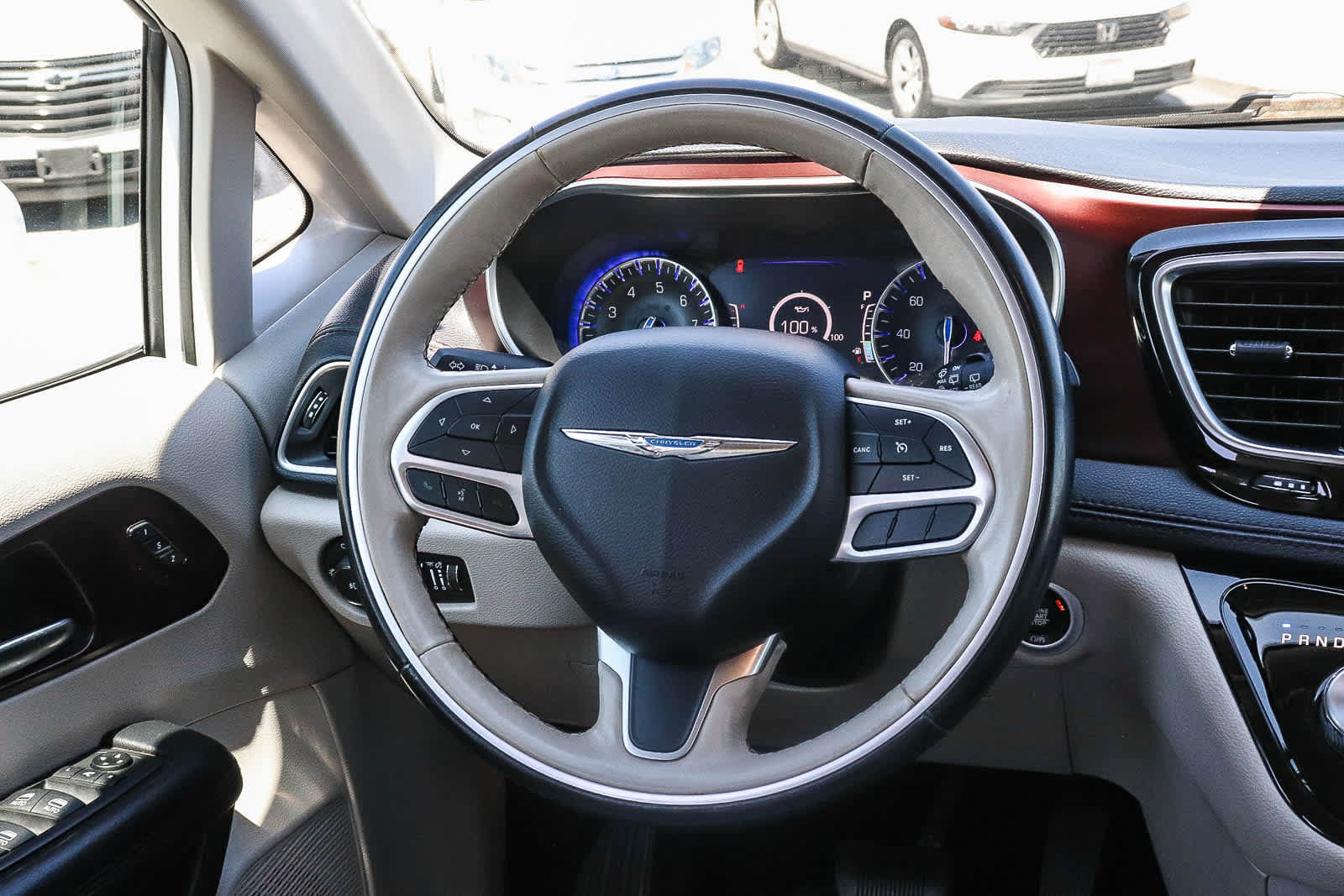 Used 2019 Chrysler Pacifica Limited FWD image 21