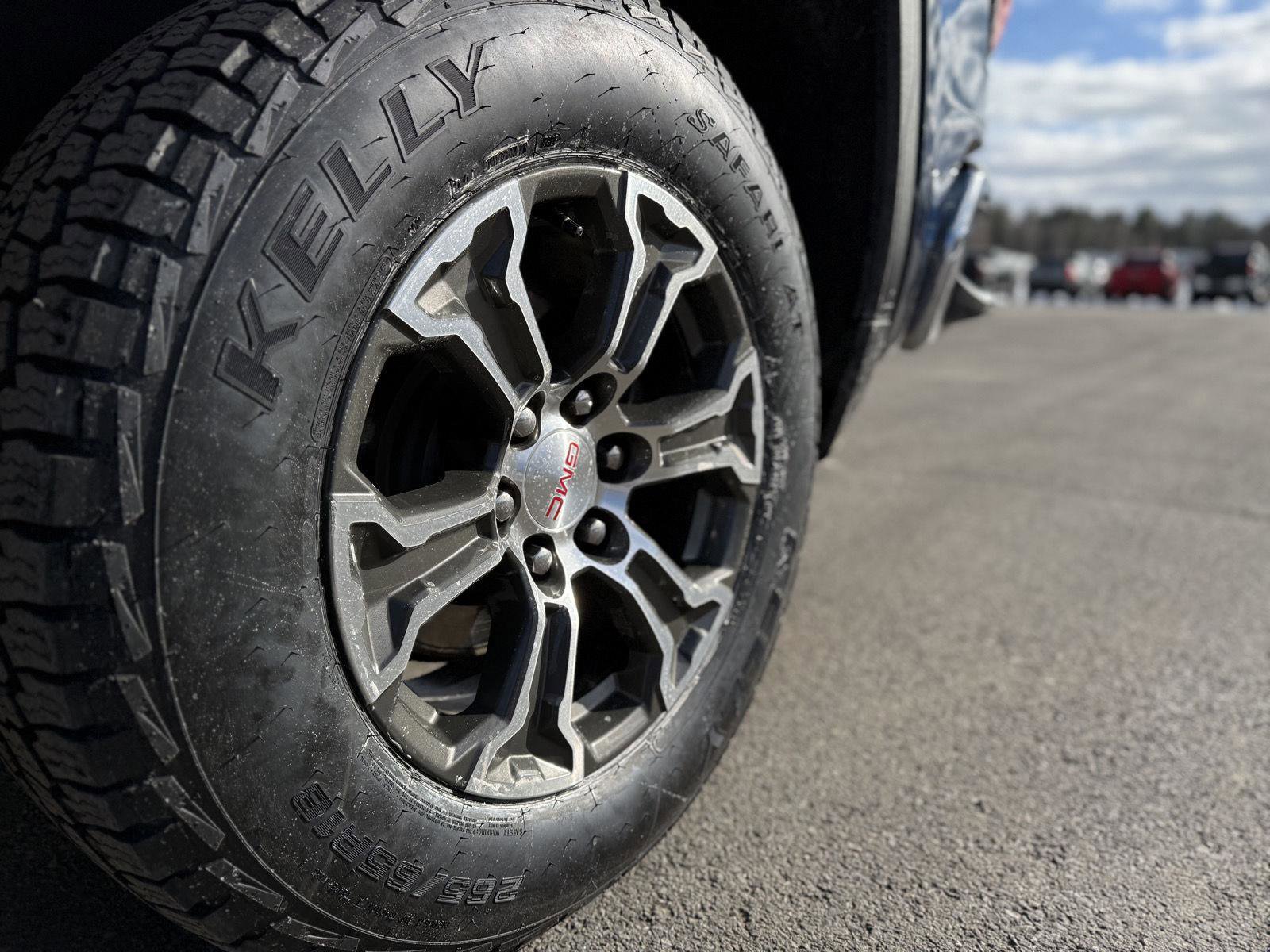 Certified 2023 GMC Sierra 1500 SLE image 11