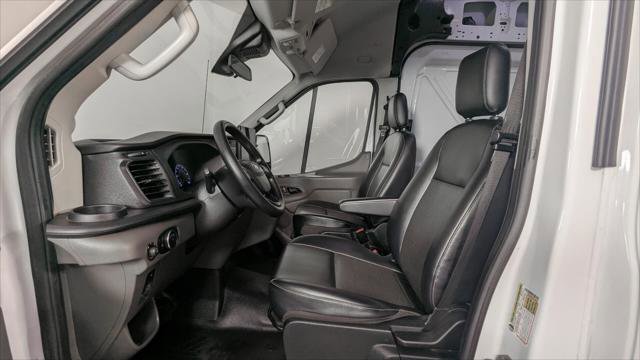 Used 2022 Ford E-Transit 148 High Roof Extended RWD image 13
