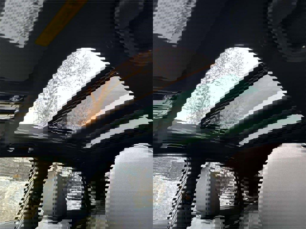 Certified 2025 Kia K5 GT w/ GT1 Package image 22