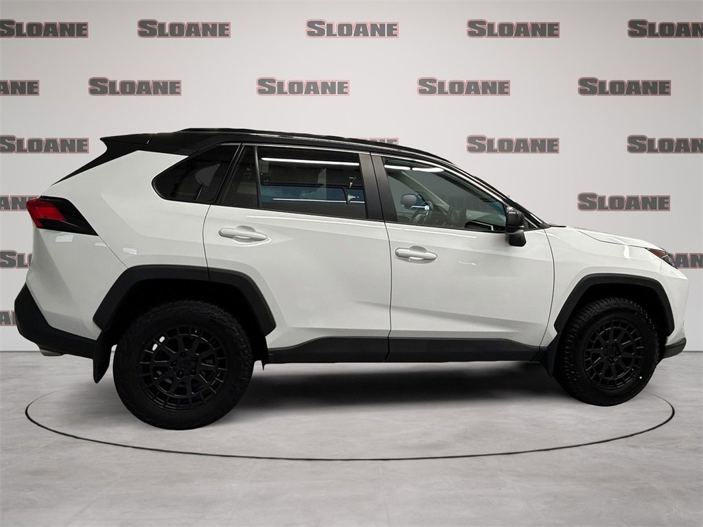 Used 2021 Toyota RAV4 LE image 6