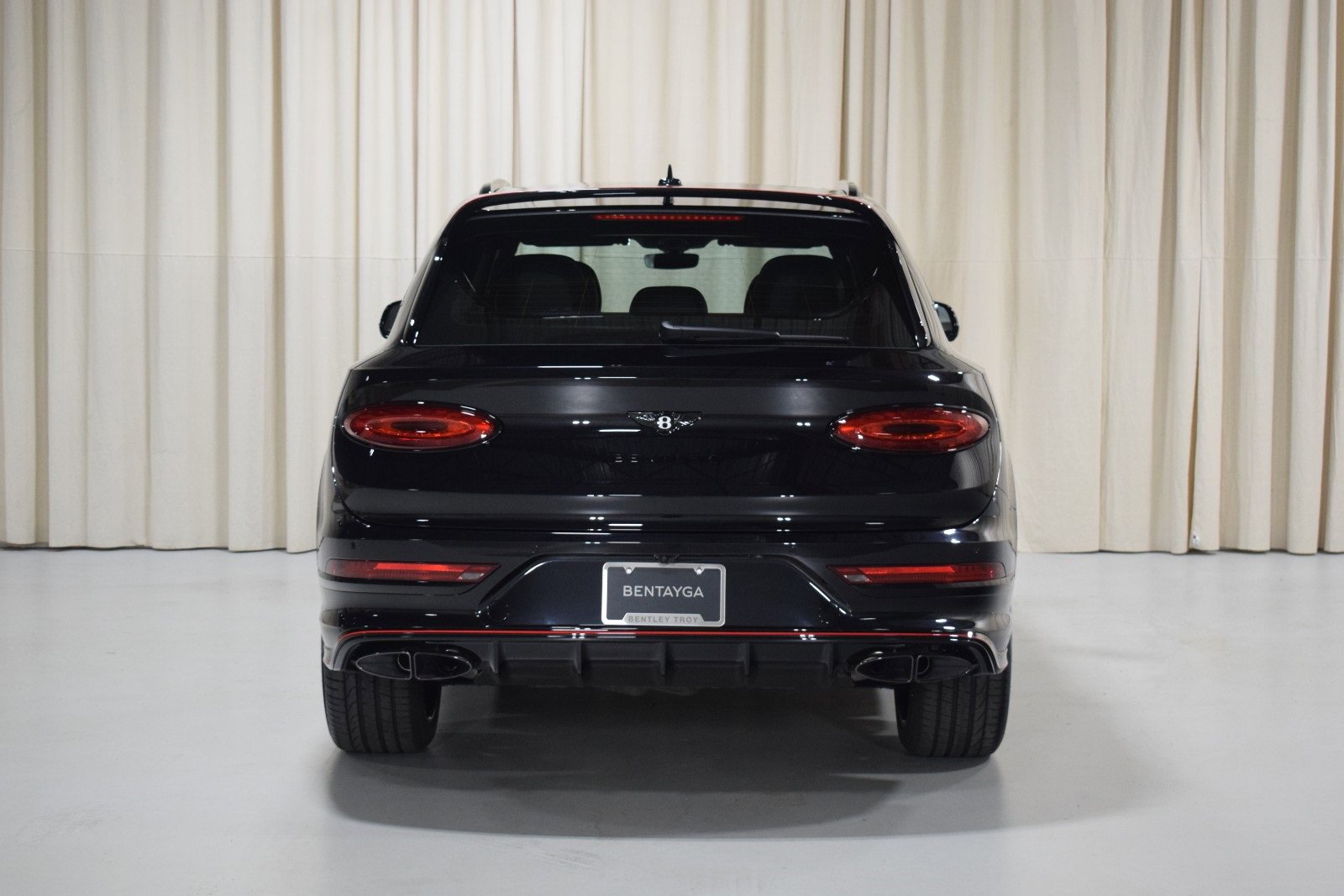 New 2025 Bentley Bentayga image 13