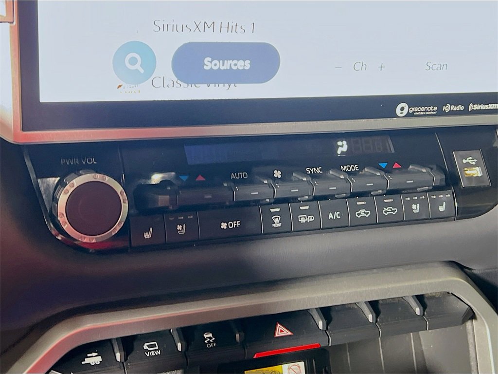 Used 2024 Toyota Tundra Platinum image 15