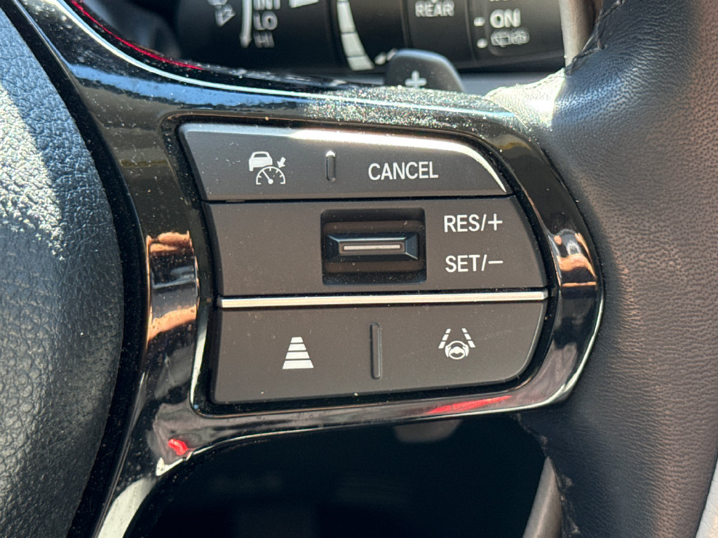 Used 2025 Honda Pilot Touring image 29