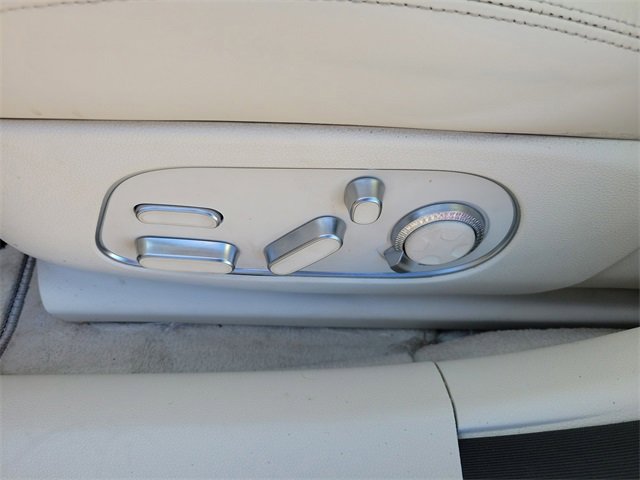 Used 2023 Genesis G90 3.5T image 12