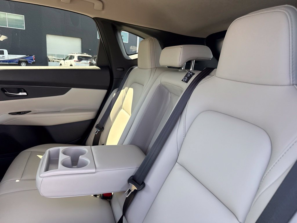 Certified 2025 Nissan Murano SV AWD/4WD image 28