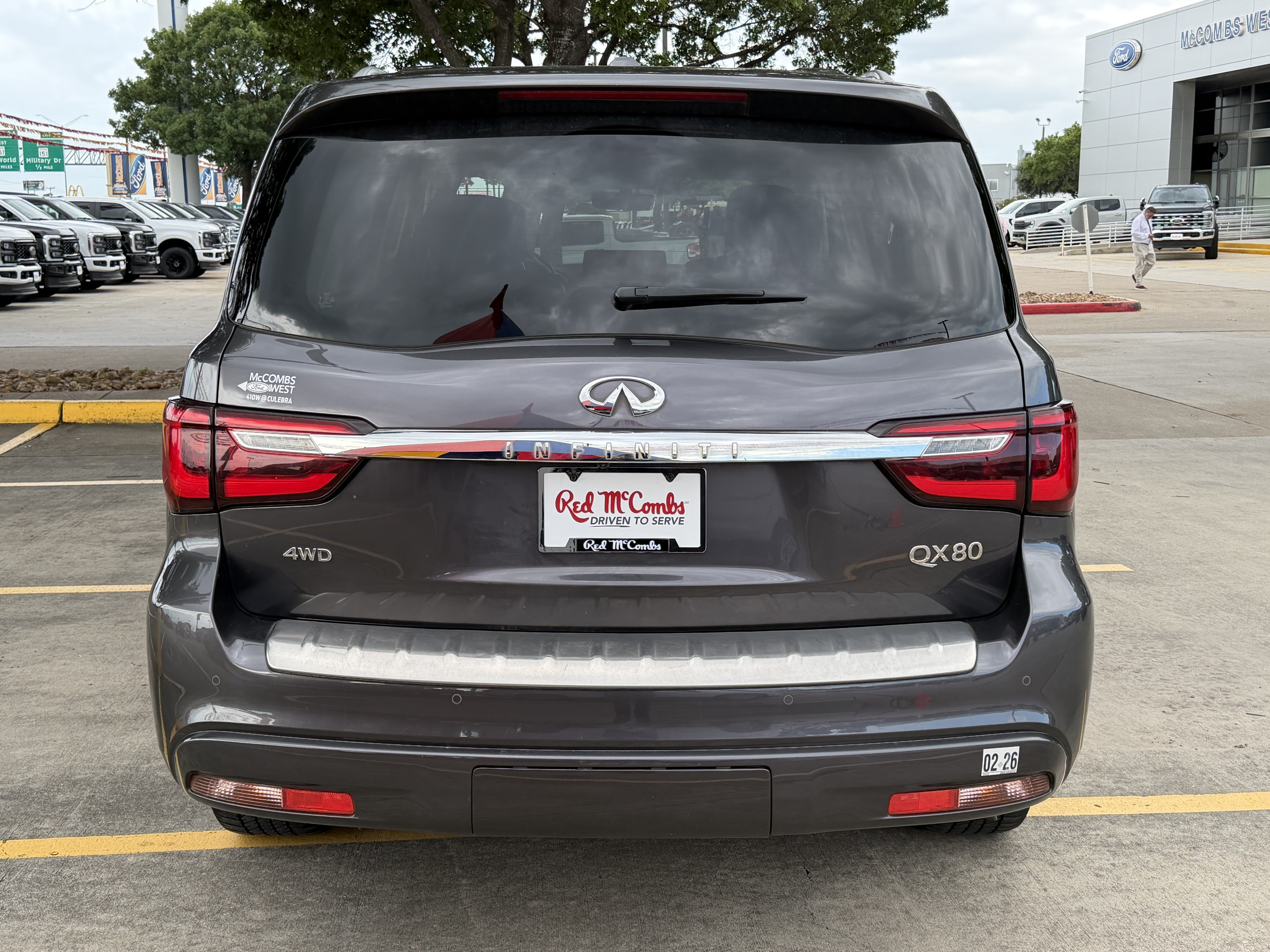 Used 2024 INFINITI QX80 Luxe AWD/4WD image 8