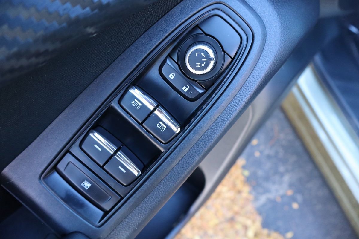 Used 2023 Subaru Ascent Premium w/ Convenience Package image 29