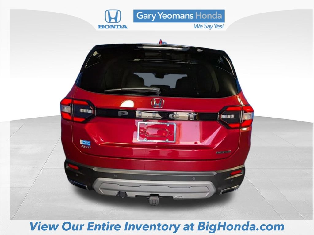 Certified 2025 Honda Pilot Touring image 7
