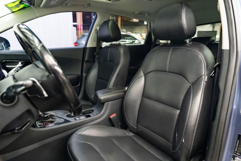 Used 2022 Kia Niro EX Premium FWD image 24