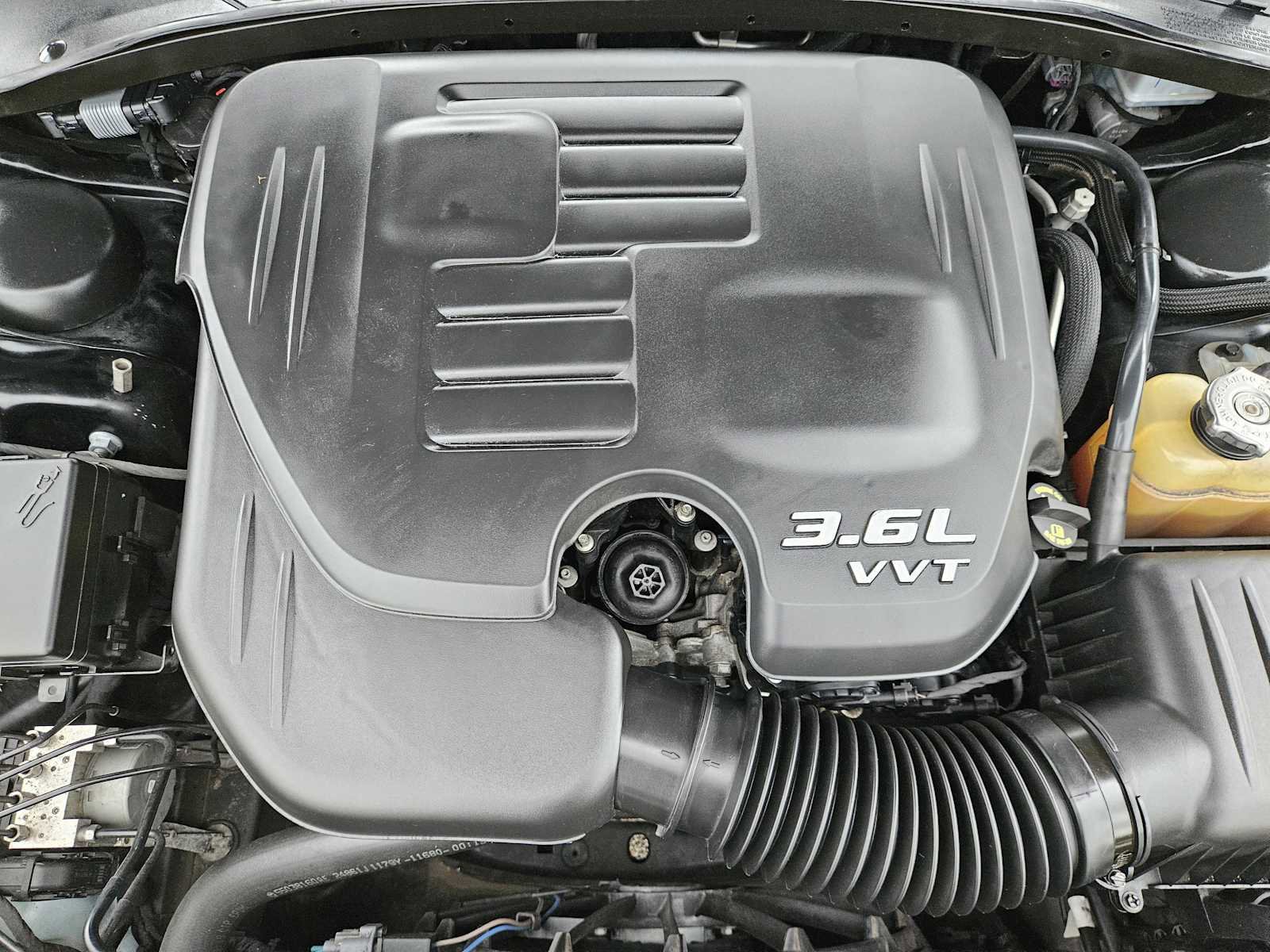 Used 2019 Dodge Charger SXT RWD image 28