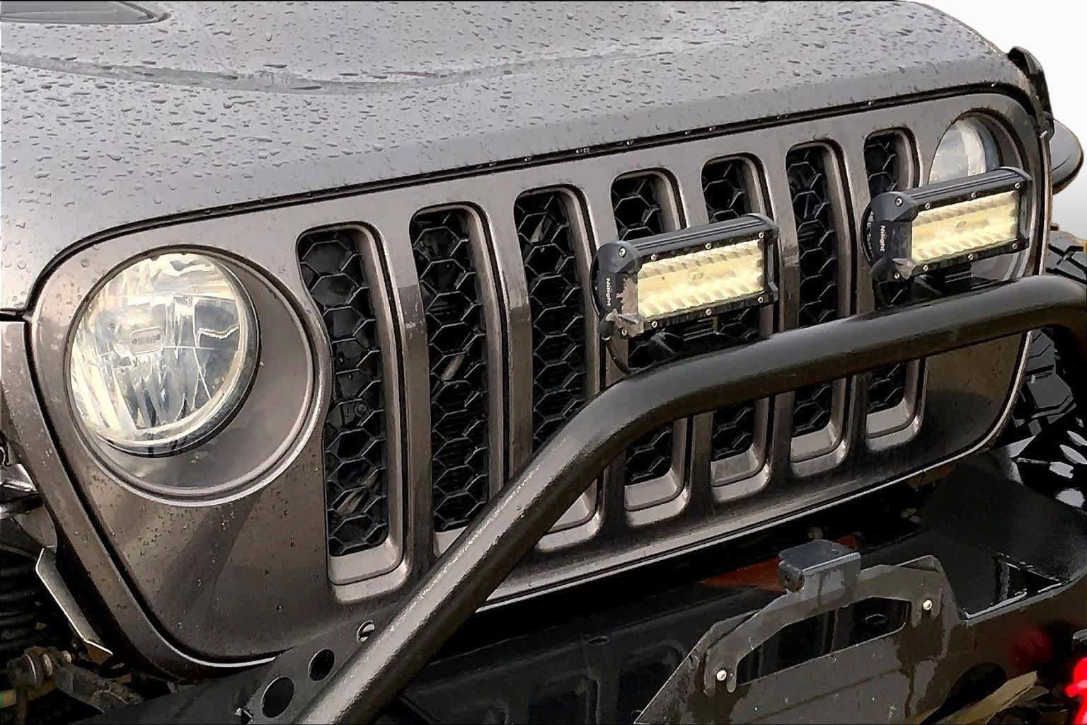 Used 2021 Jeep Gladiator Rubicon w/ Cold Weather Group AWD/4WD image 26