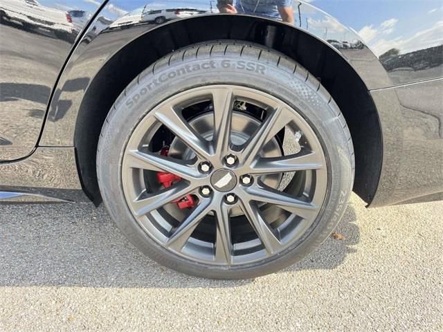 New 2026 Cadillac CT4 V w/ Technology Package image 10