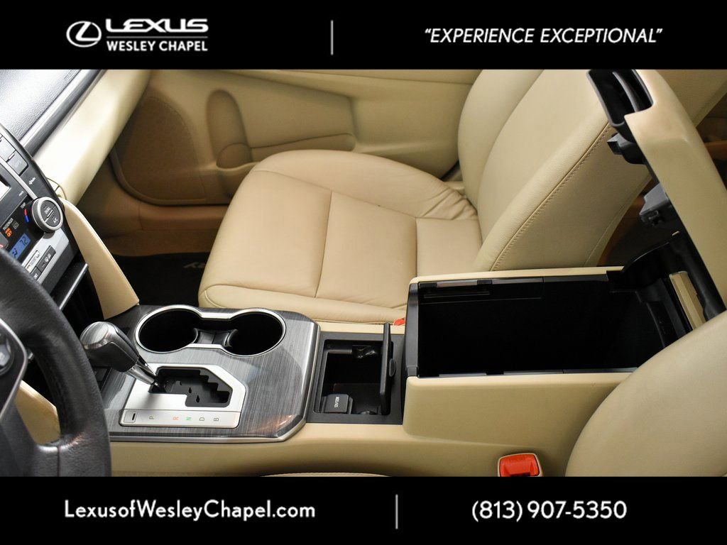Used 2013 Toyota Camry XLE w/ Convenience Pkg image 28