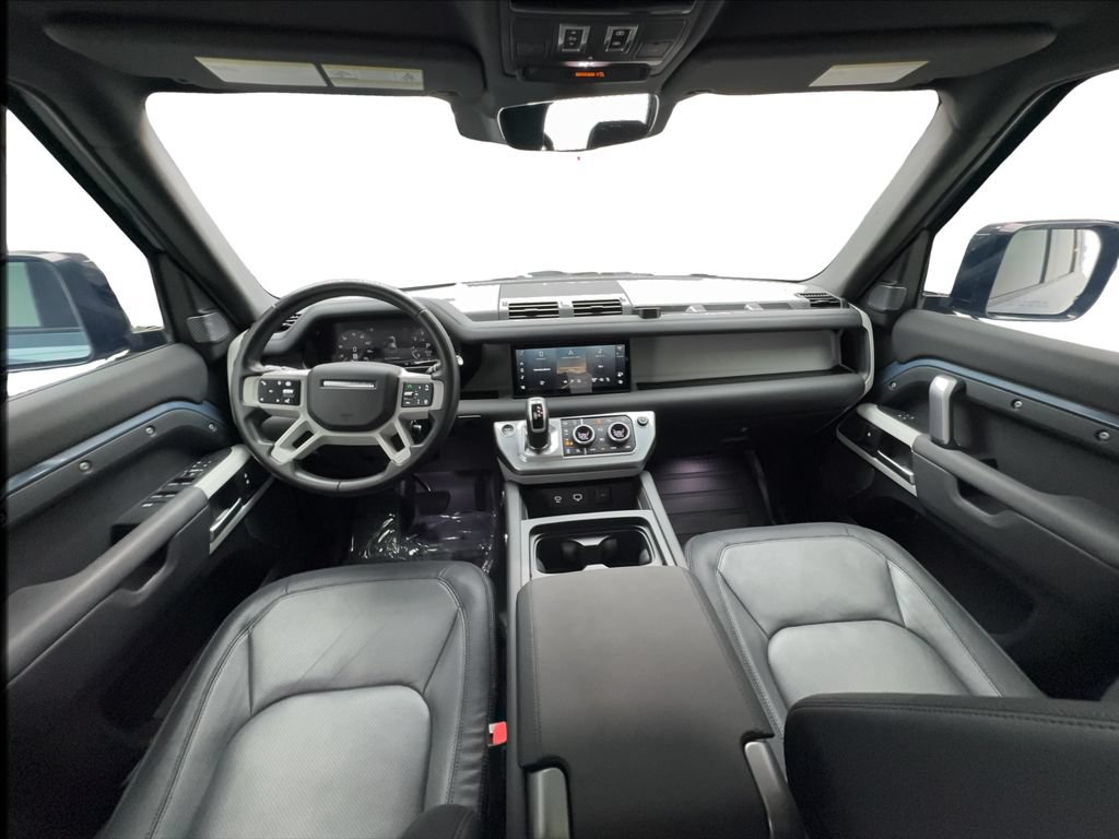 Used 2024 Land Rover Defender 110 X-Dynamic SE AWD/4WD image 38
