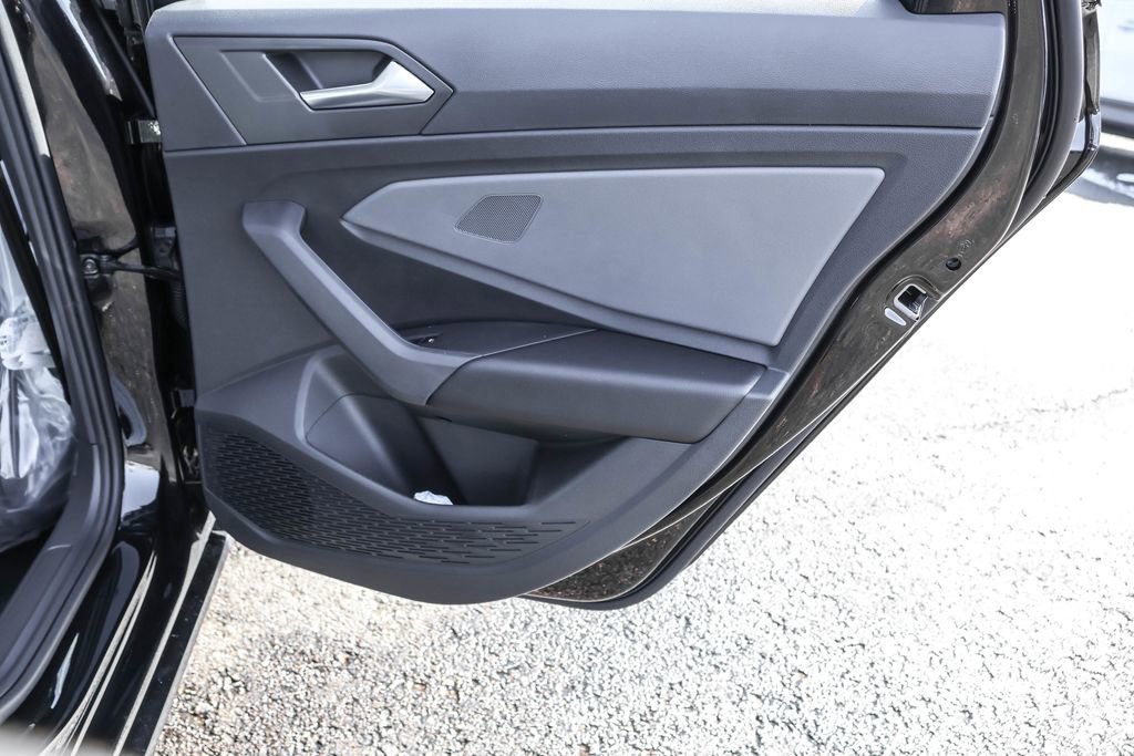New 2026 Volkswagen Jetta SE FWD image 39