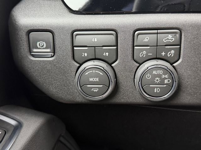 New 2026 Chevrolet Silverado 3500 LT w/ All Star Edition image 18