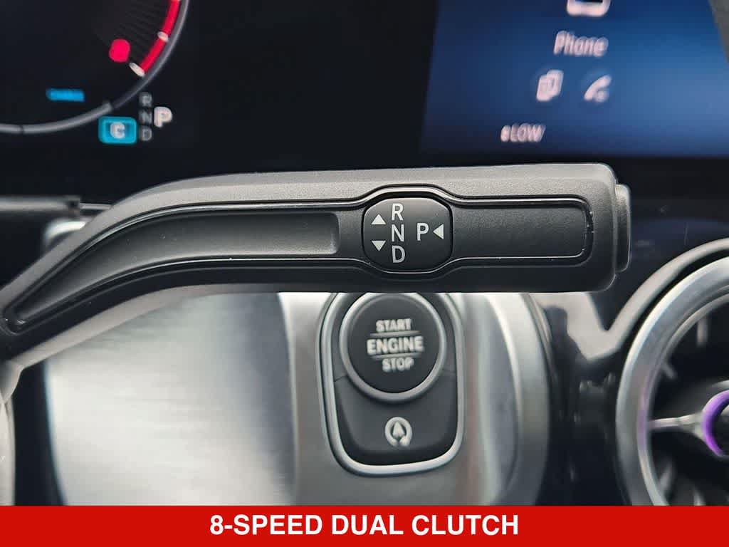 Used 2025 Mercedes-Benz GLB 250 image 30