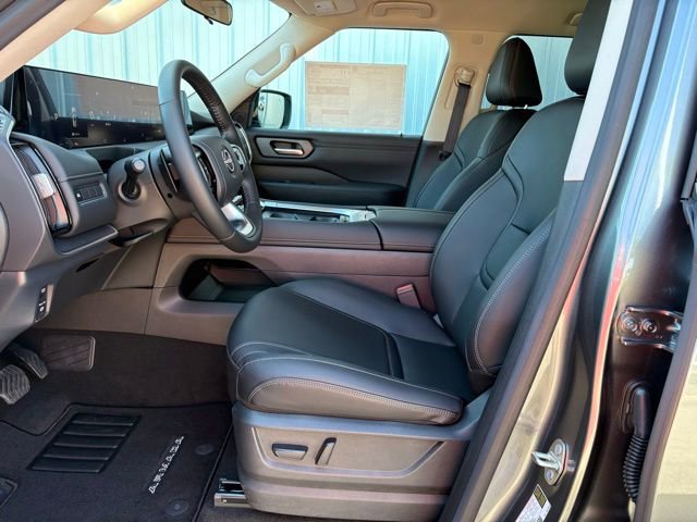 New 2026 Nissan Armada SV image 12