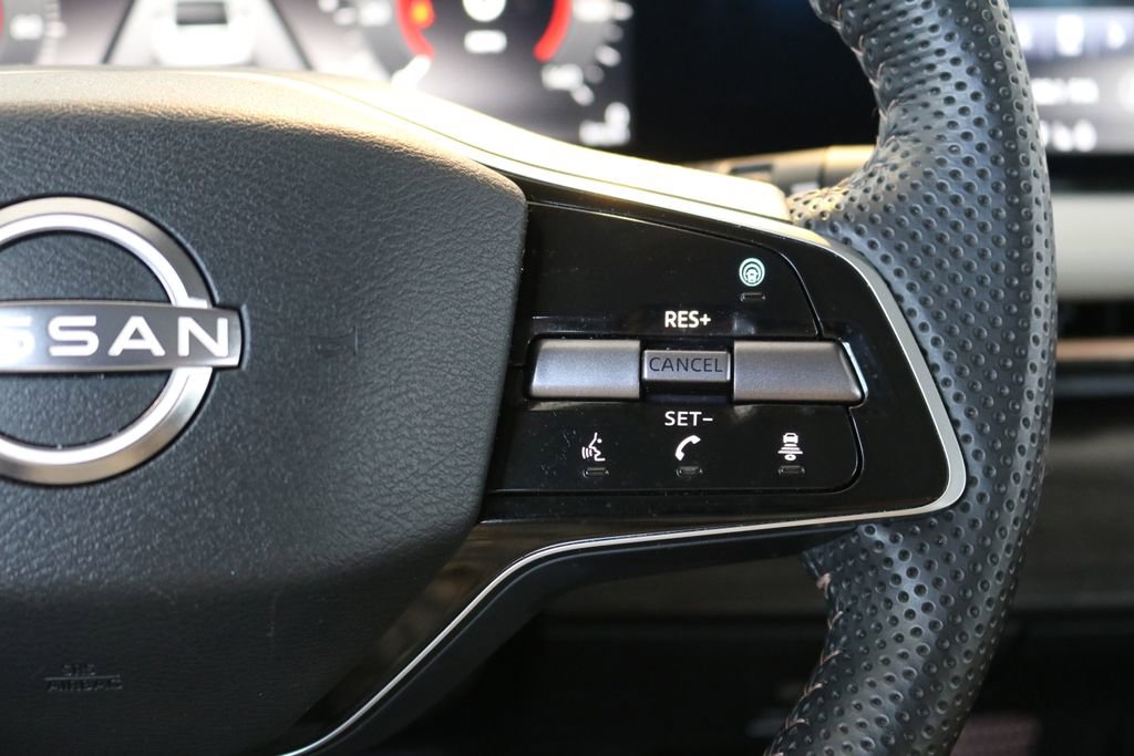 Used 2023 Nissan Ariya AWD image 49