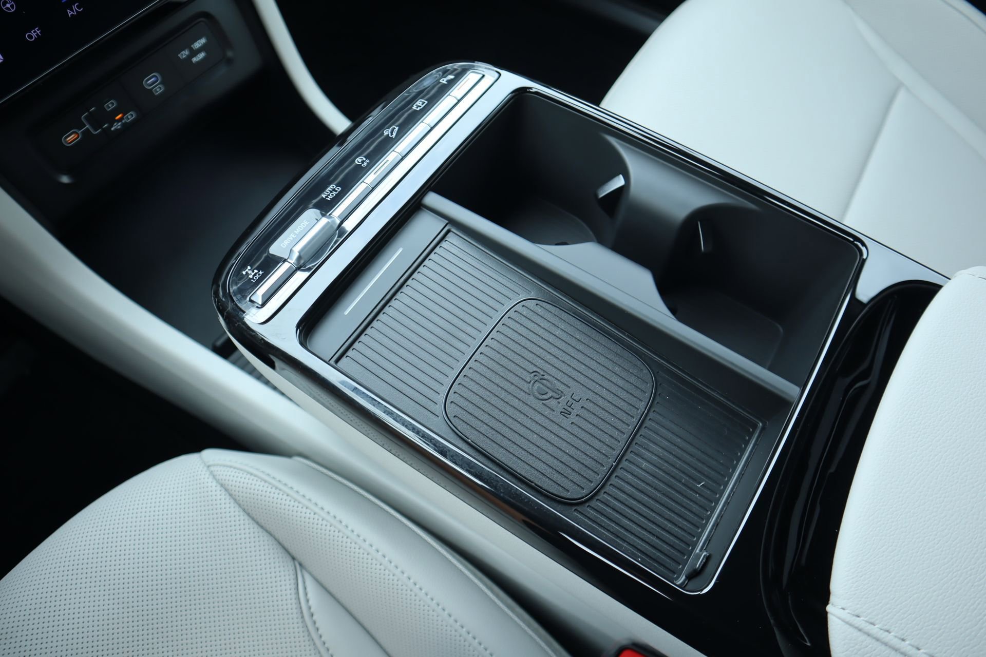 New 2026 Hyundai Tucson Limited image 17