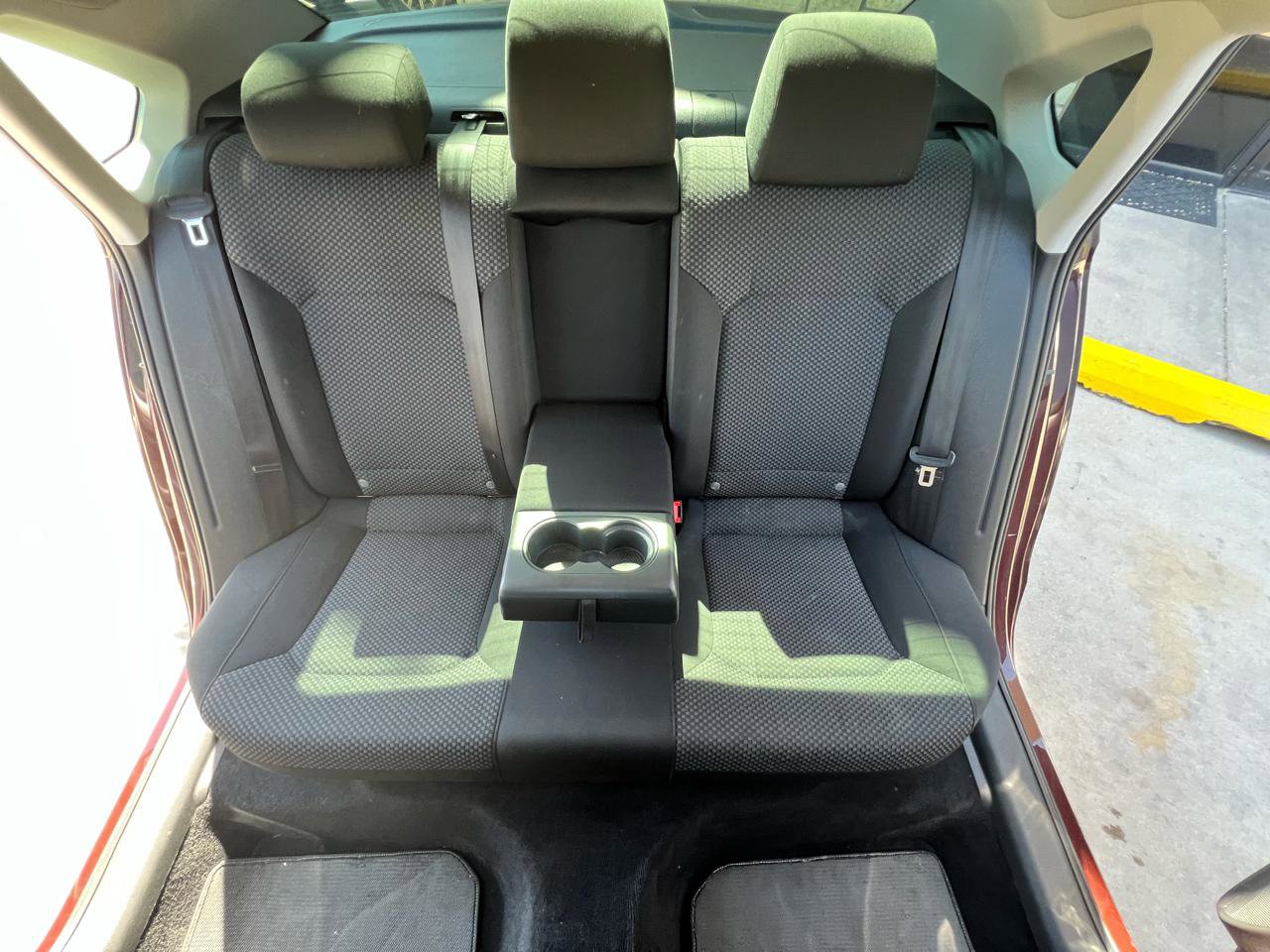 Used 2014 Volkswagen Passat 1.8T S image 24