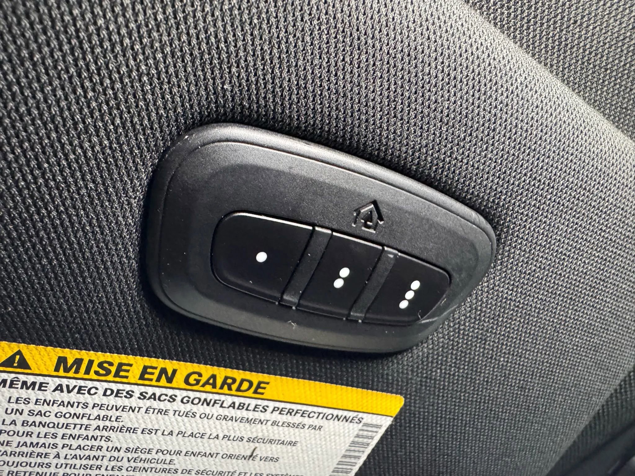 Used 2019 Chrysler Pacifica Touring-L Plus w/ Advanced Safetytec Group FWD image 38