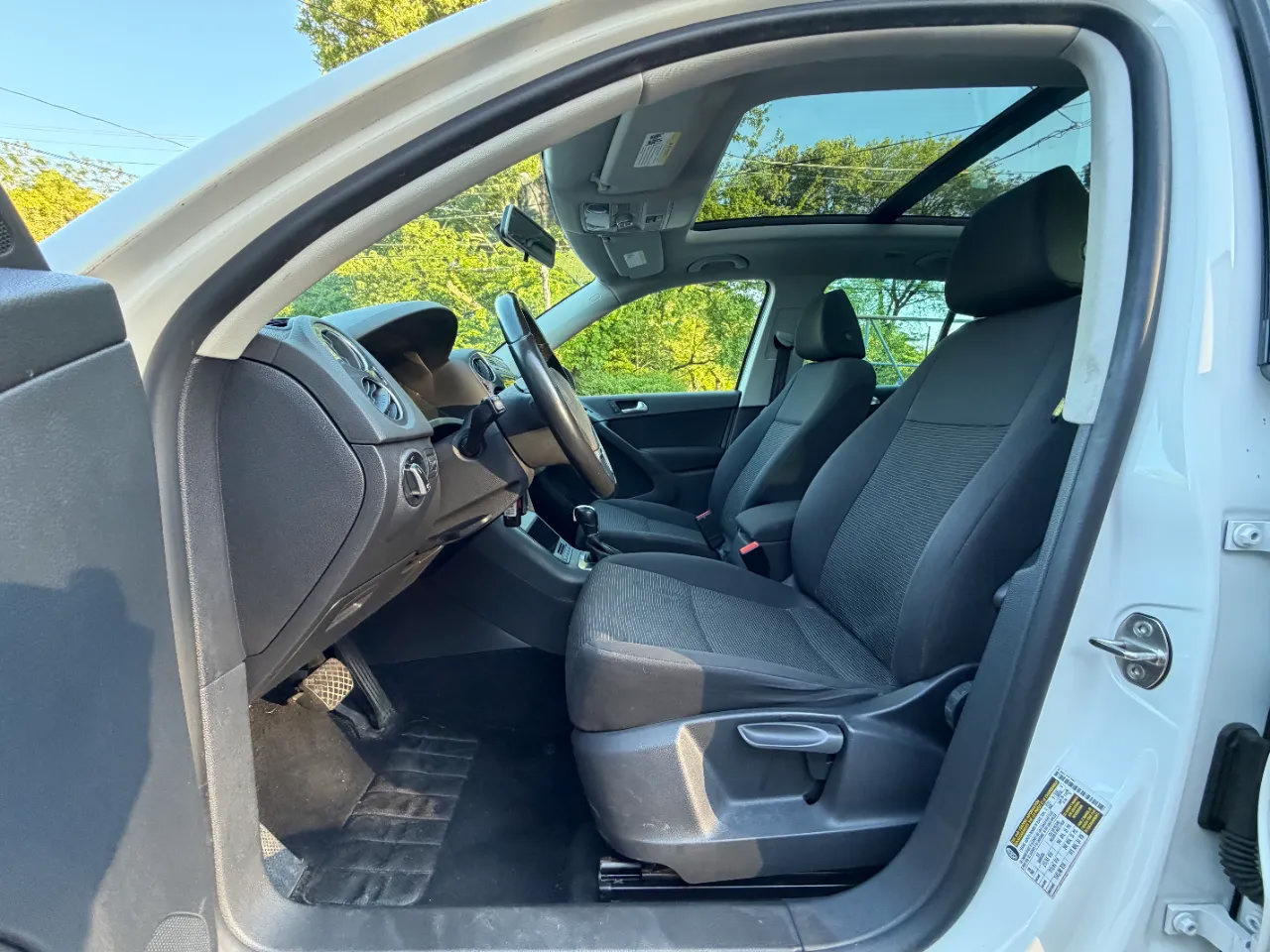 Used 2013 Volkswagen Tiguan S FWD image 18