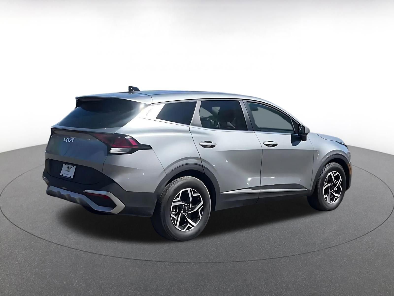 Used 2025 Kia Sportage LX image 15