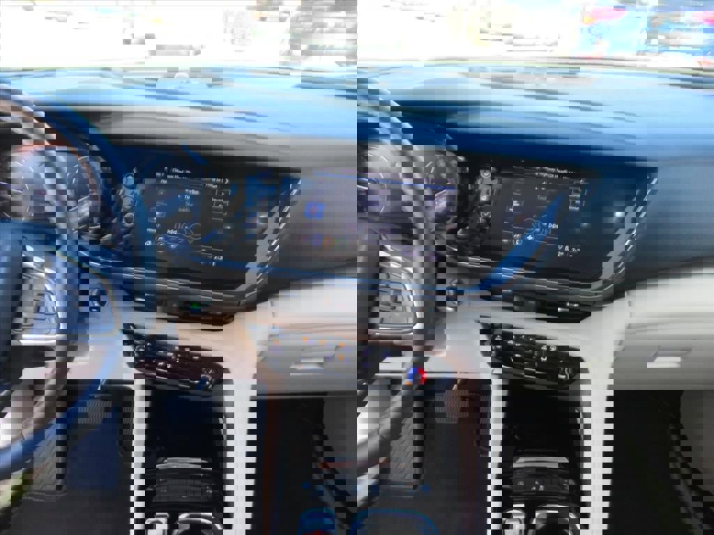 Used 2023 Buick Envision Preferred FWD image 19