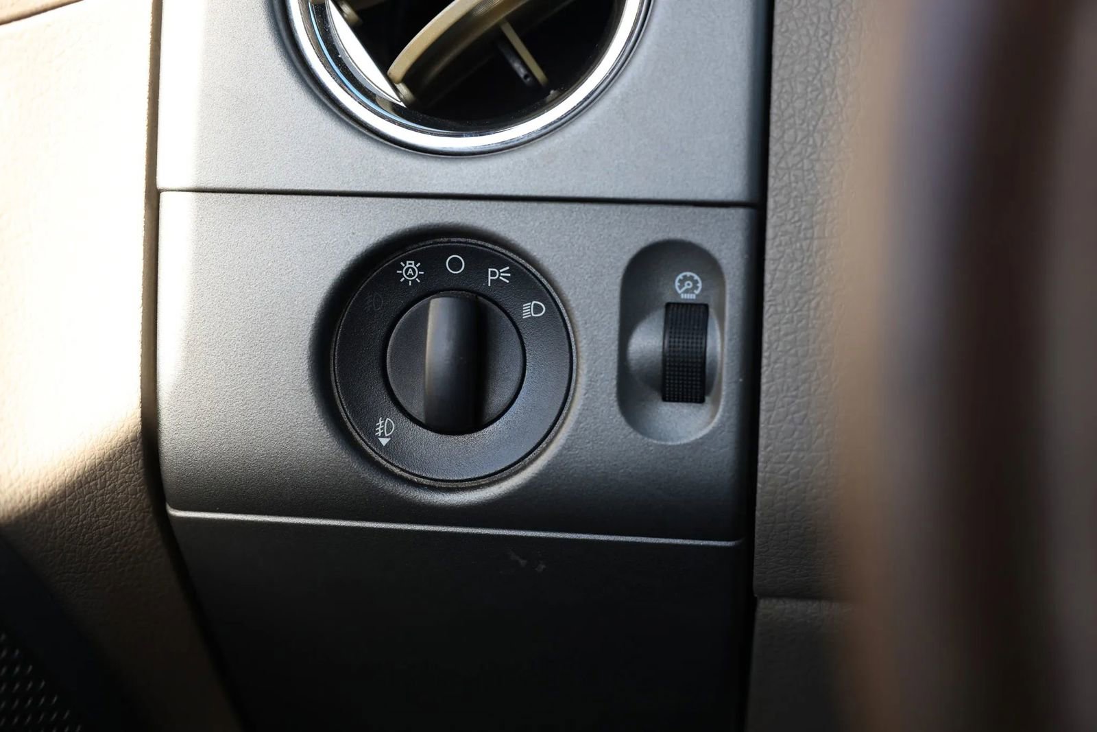 Used 2007 Ford F150 Lariat RWD image 37