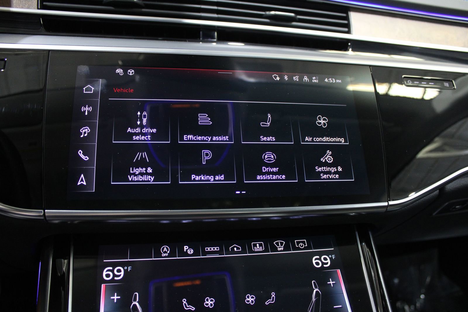 Used 2024 Audi A8 L 3.0T w/ Luxury Package AWD/4WD image 39