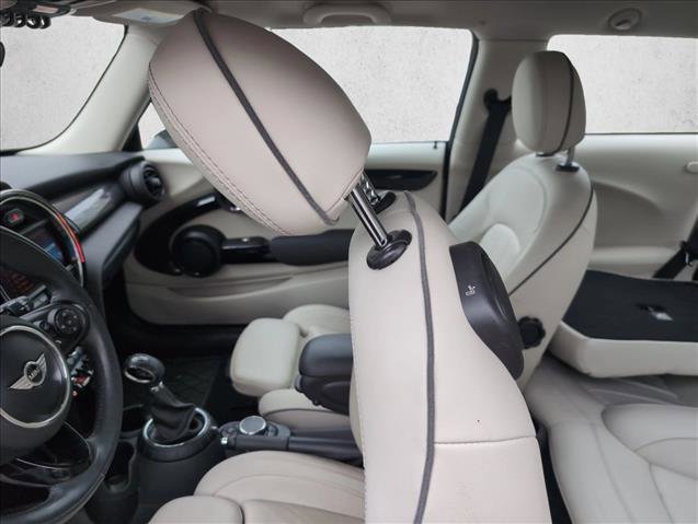 Used 2016 MINI Cooper S image 17