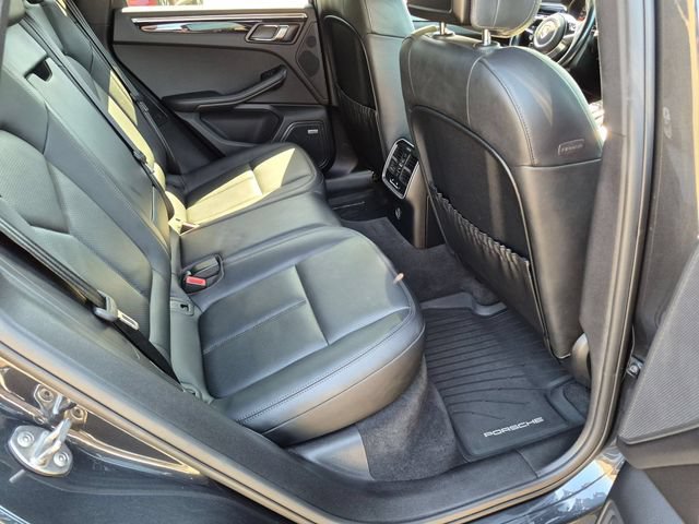 Used 2019 Porsche Macan AWD/4WD image 31