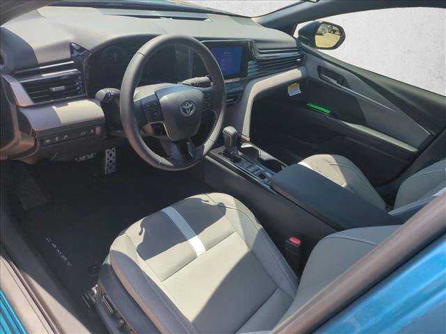 New 2026 Toyota Camry SE w/ Convenience Package FWD image 3