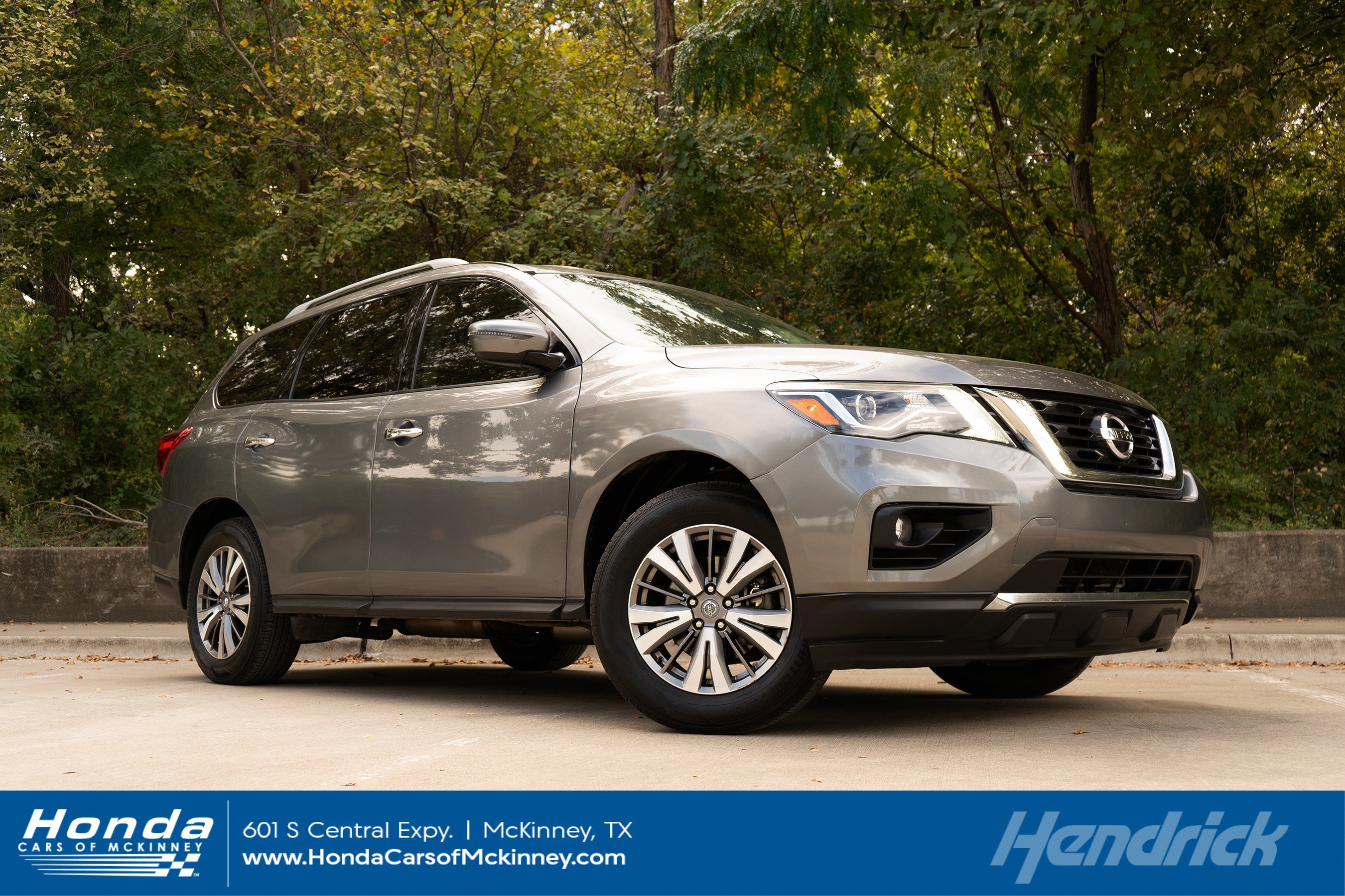 Used 2020 Nissan Pathfinder SV
