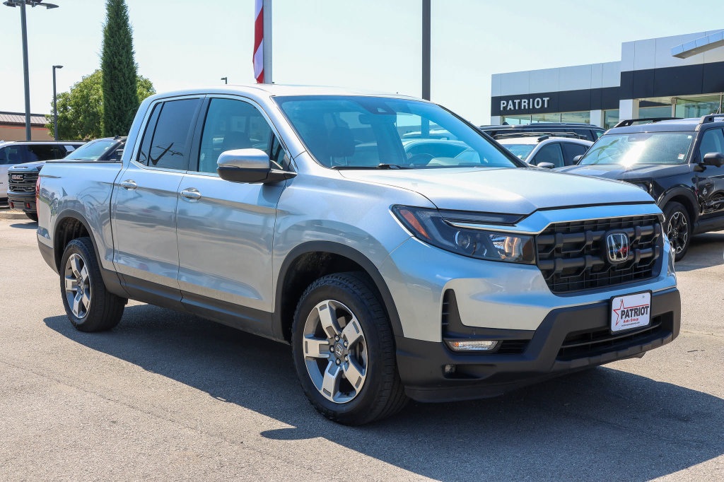 Used 2025 Honda Ridgeline RTL image 1