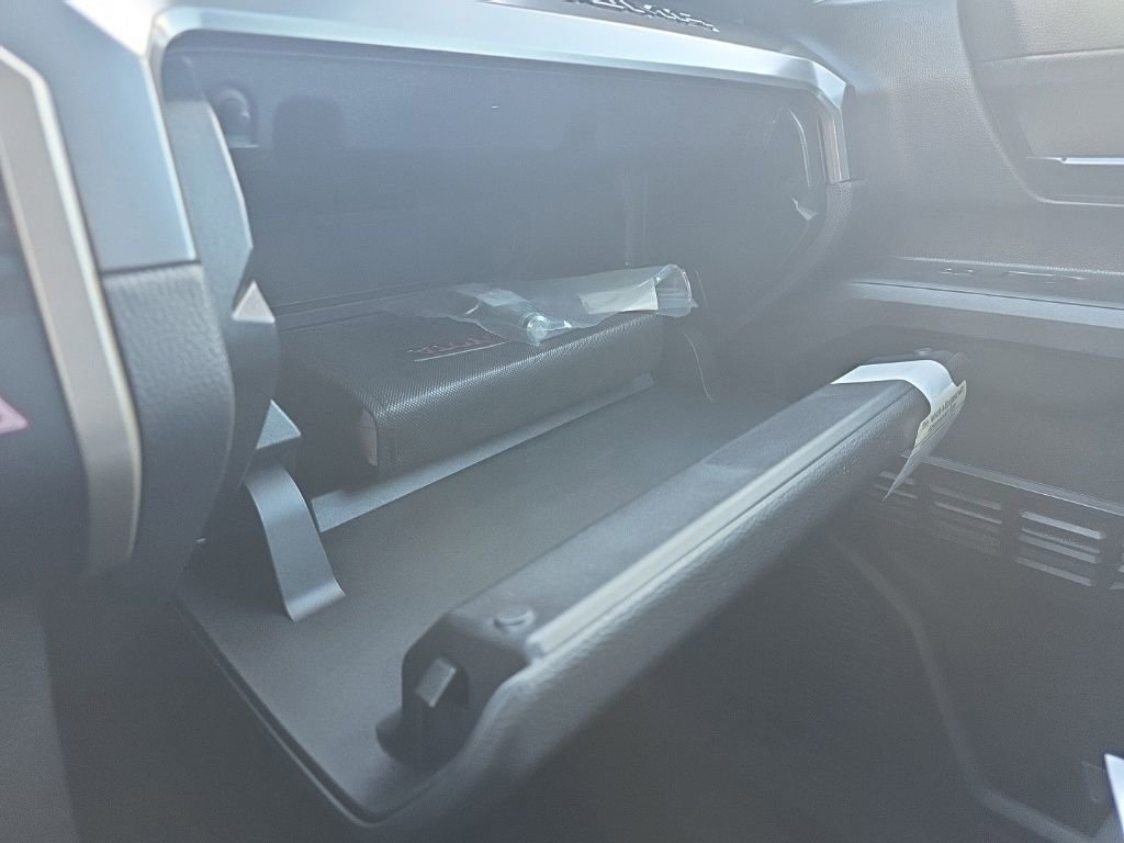 Used 2024 Toyota Tacoma SR5 image 33