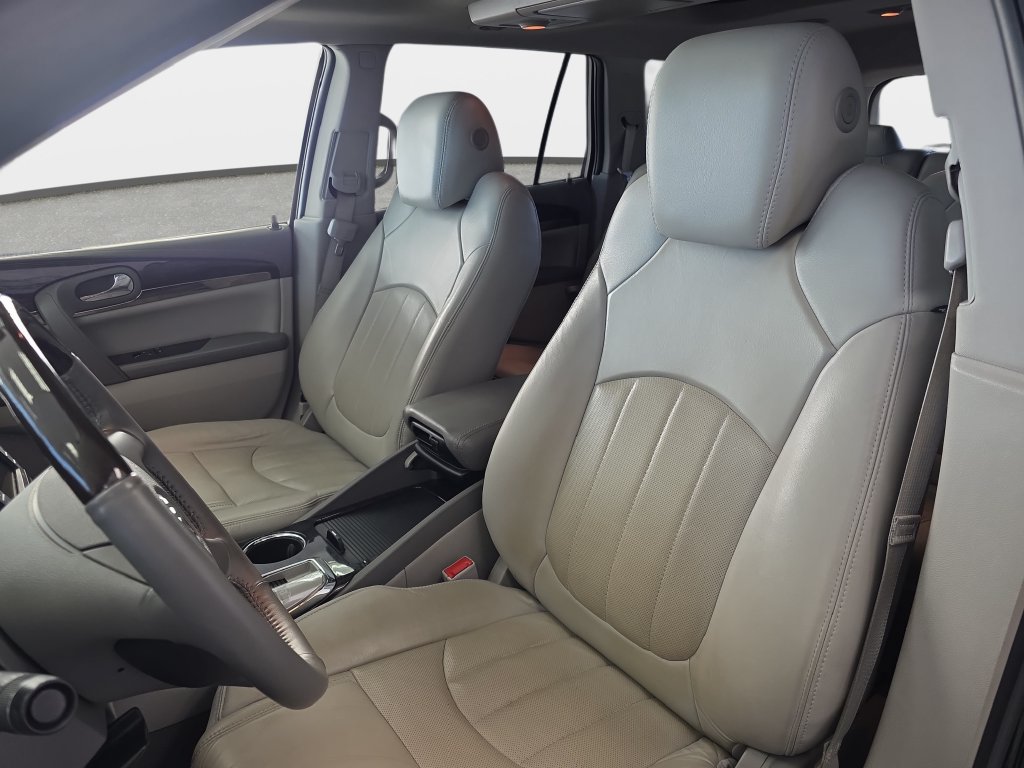 Used 2017 Buick Enclave Leather FWD image 16