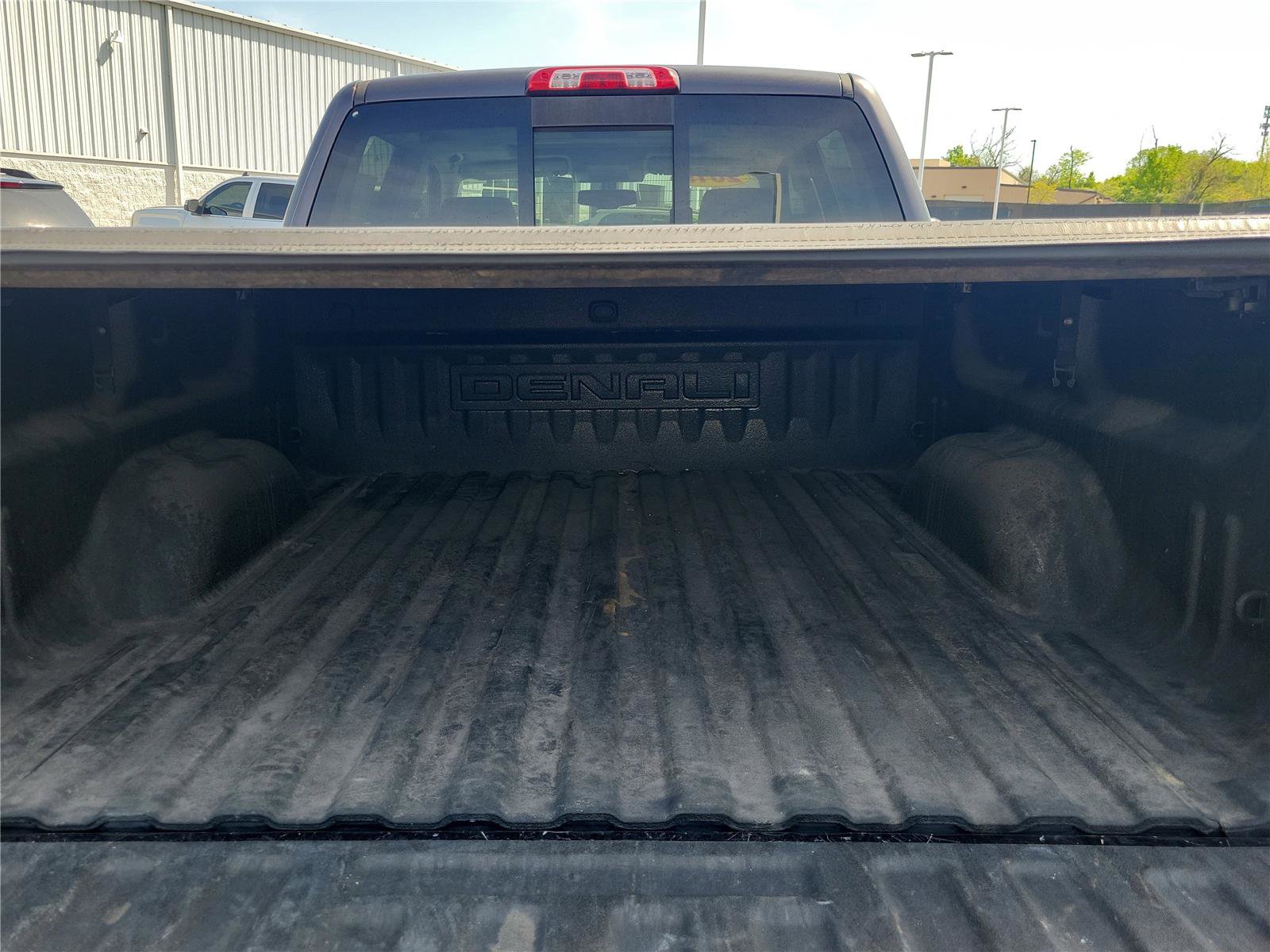 Used 2015 GMC Sierra 1500 Denali image 9