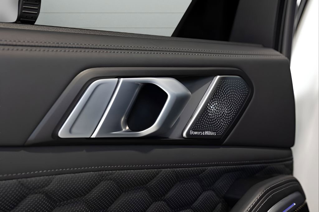 Used 2021 BMW X6 M w/ Competition Package image 51