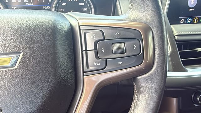 Used 2021 Chevrolet Suburban High Country w/ Premium Package RWD image 19