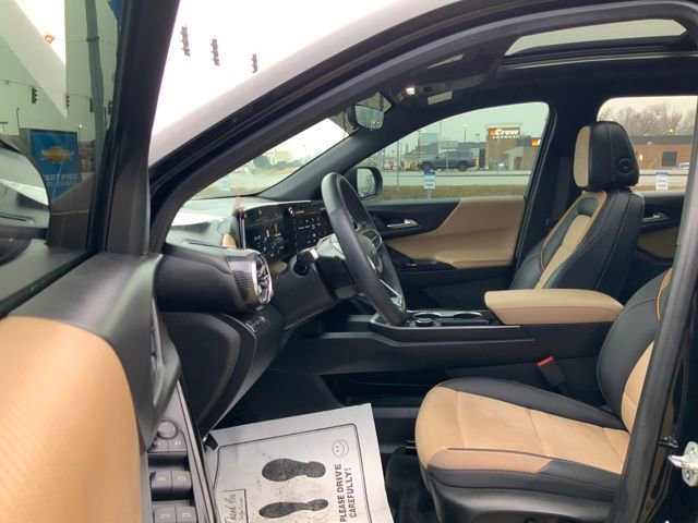 Used 2025 Chevrolet Equinox ACTIV w/ Safety and Technology Package image 14