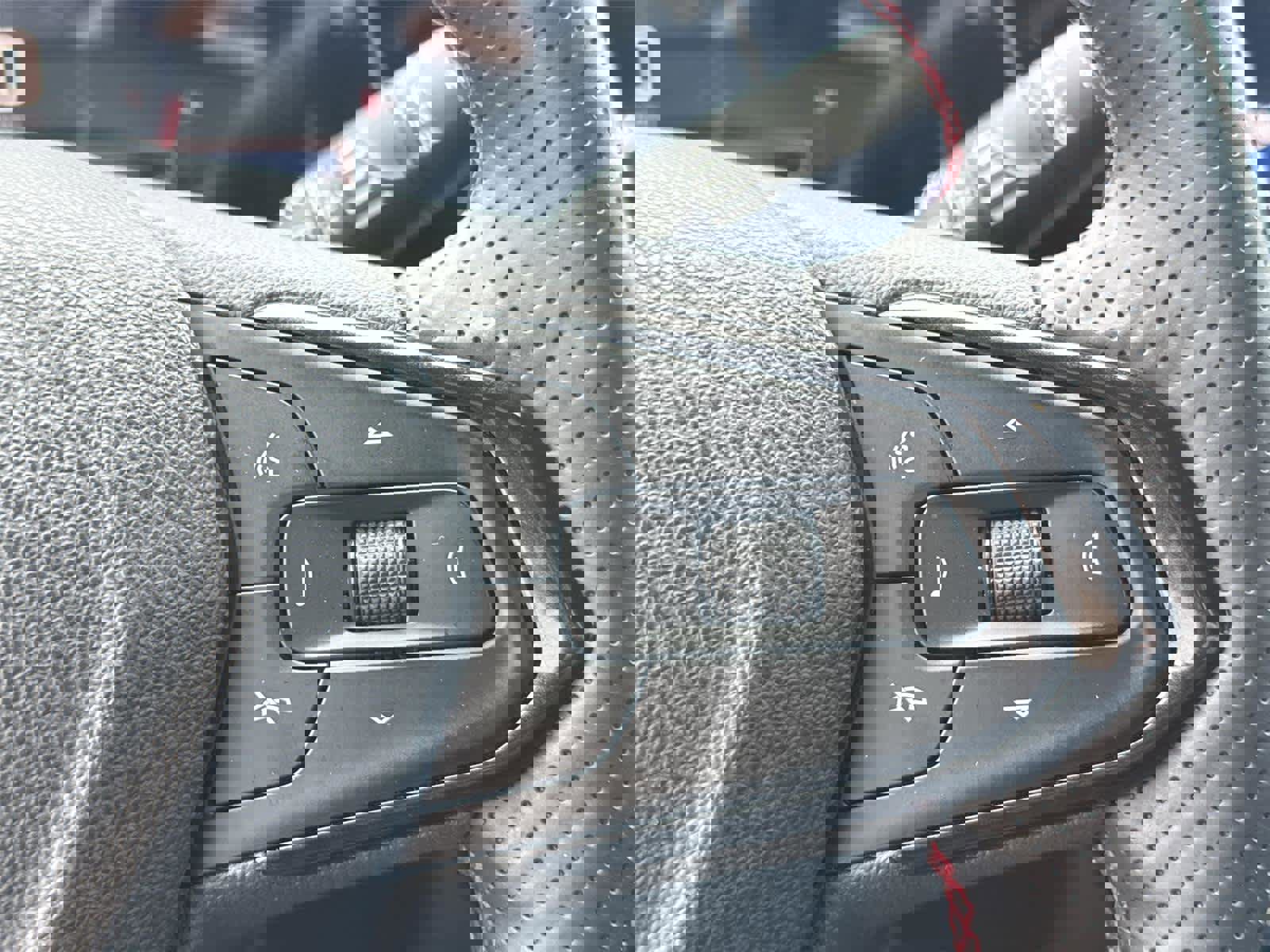 Used 2024 Chevrolet Trax RS w/ Driver Confidence Package image 26